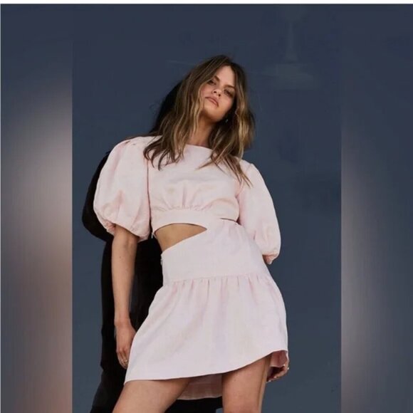 Bardot Dresses & Skirts - Bardot Mimi Cutout Dress 100% Linen Mini Women's Size US6 Soft Pink Puff Sleeves